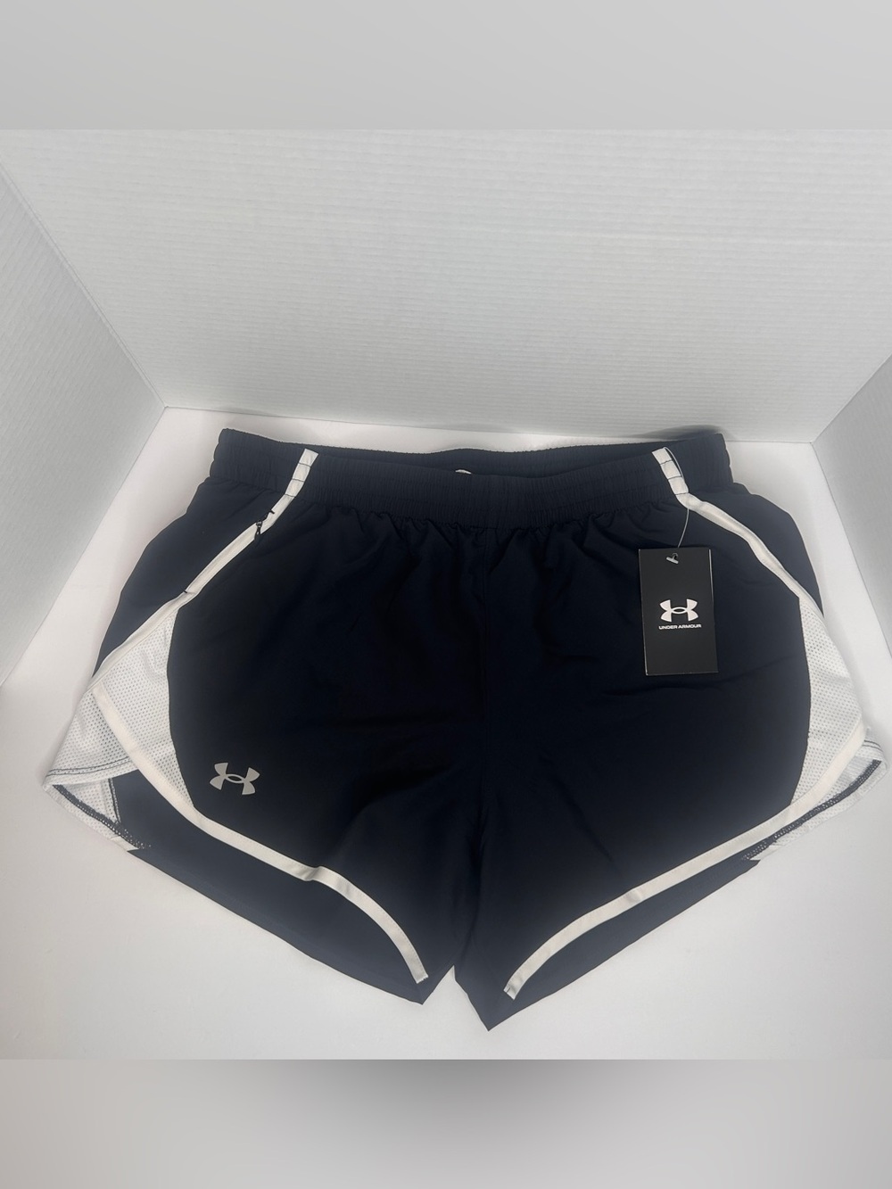 Under Armor Women’s IA Fly-by 3in Shorts, Lightweight With Breathable Mesh/ M - Picture 5 of 12